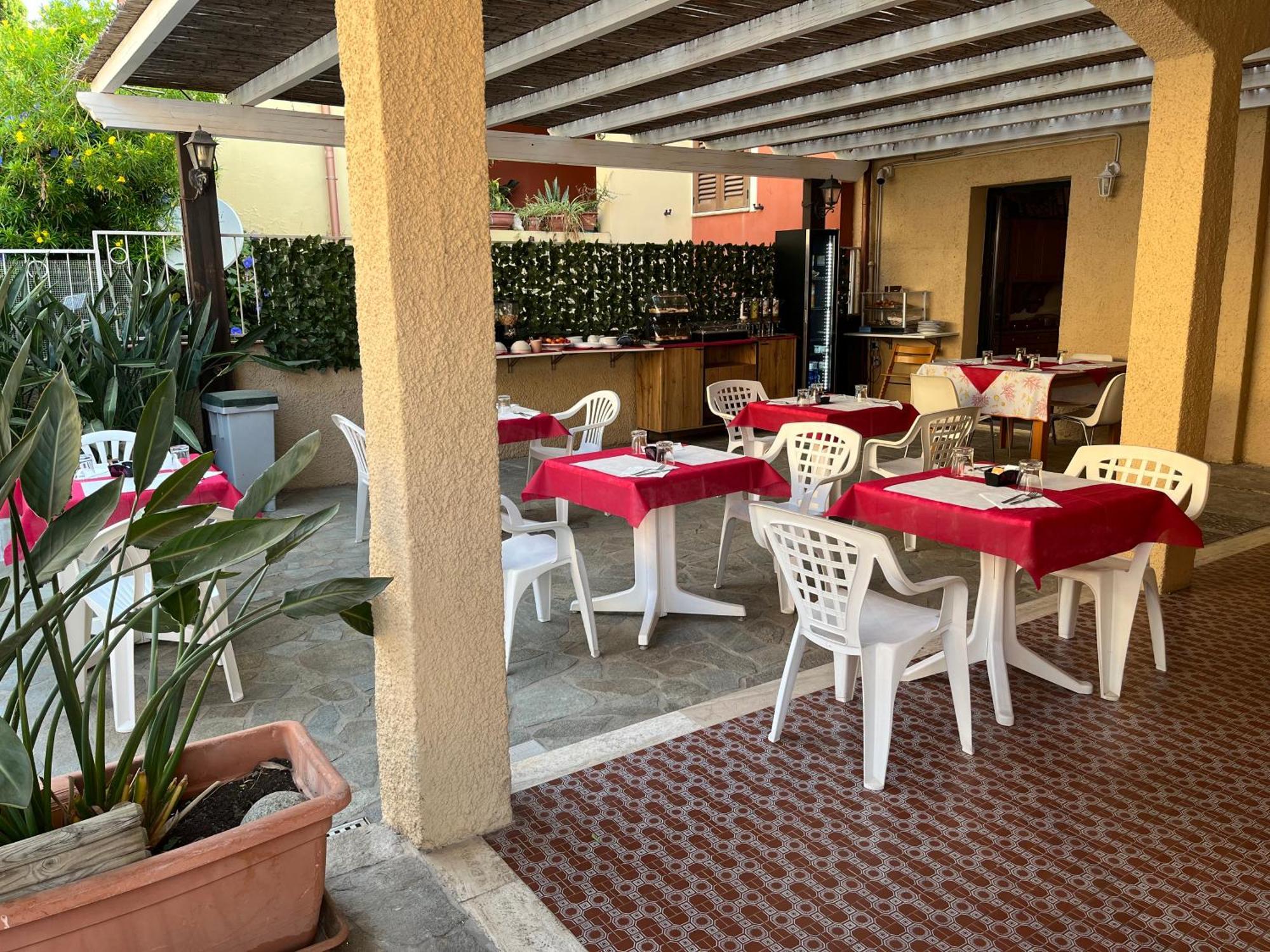 Casa Tacconi Bed & Breakfast Villasimius Exterior photo